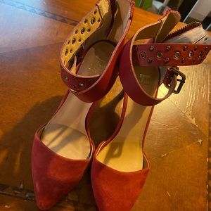 Joe’s Red suede heel